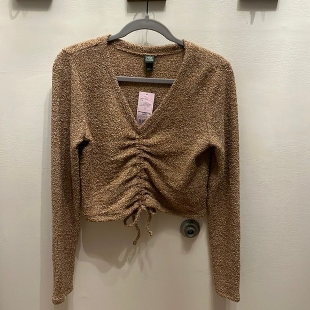 NWT Fitted Crop Top Long Sleeve